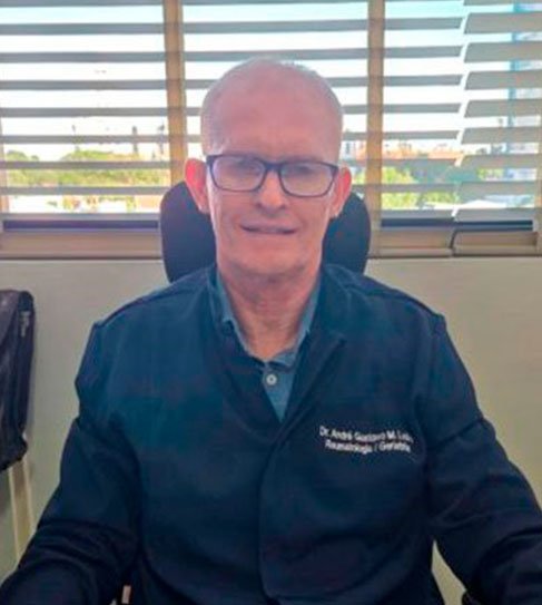 Dr. André Gustavo Maciel Lobo