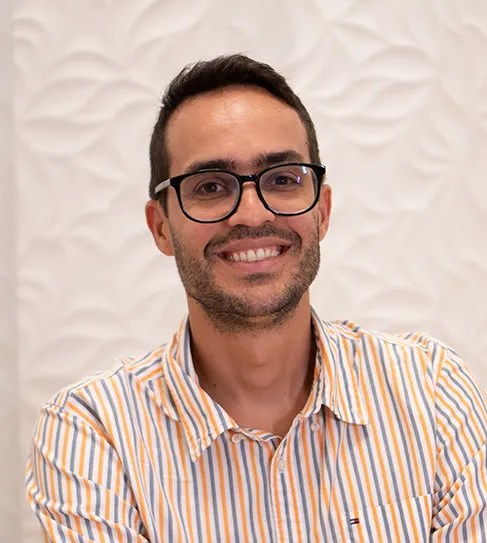 Dr. Matheus Goncalves Gomes