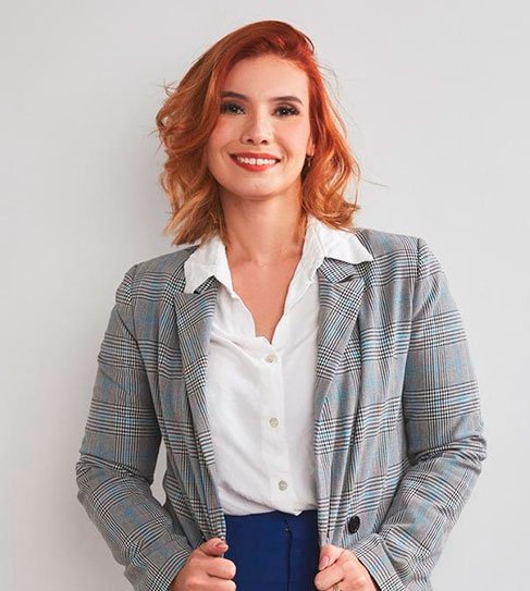 Dra. Carolina Alvarez de Azevedo